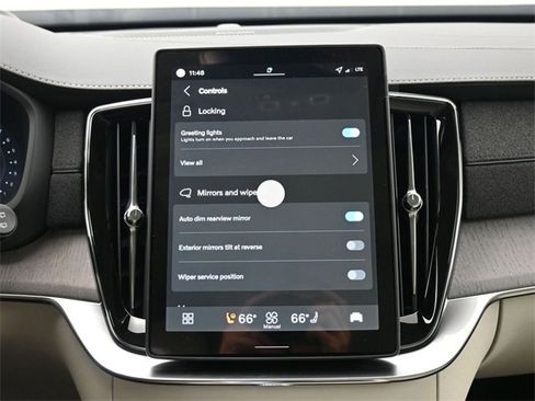 New 2026 Volvo XC90 B6 Ultra w/ Protection Package image 18