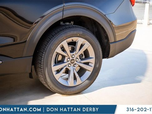 Used 2023 Ford Explorer XLT w/ Equipment Group 202A image 40