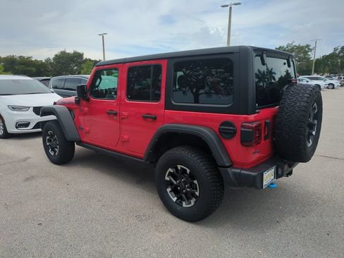 Used 2024 Jeep Wrangler Unlimited Rubicon 4xe AWD/4WD image 8