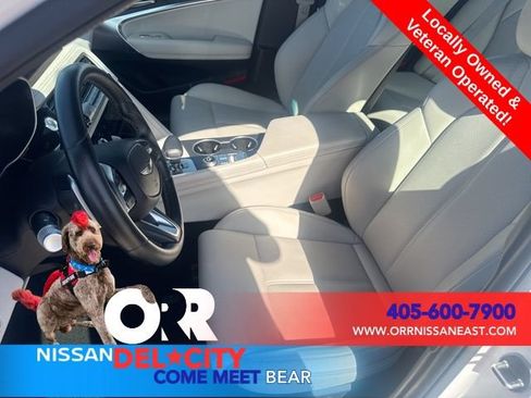 Used 2025 Genesis G70 2.5T AWD/4WD image 14