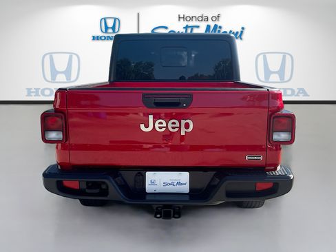 Used 2021 Jeep Gladiator Overland w/ Popular Equipment Package AWD/4WD image 6