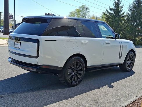New 2026 Land Rover Range Rover SE AWD/4WD image 3