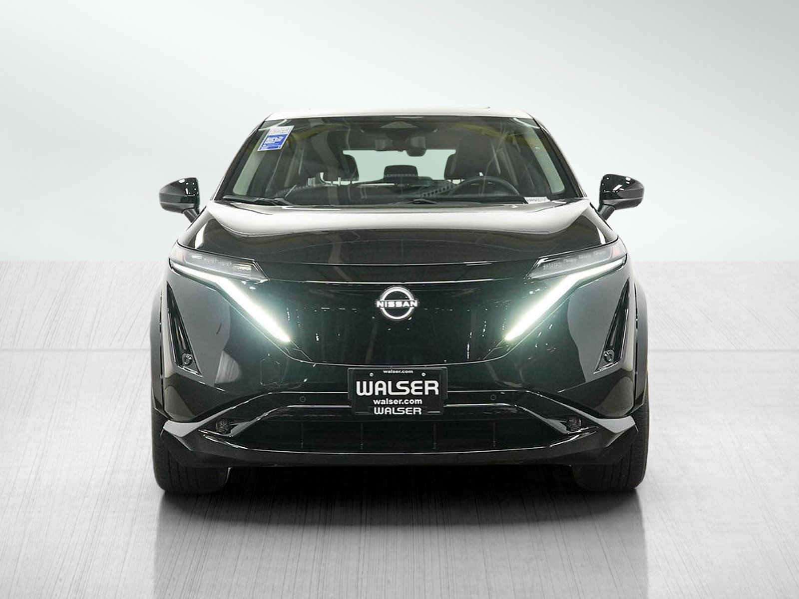 Used 2024 Nissan Ariya AWD image 9