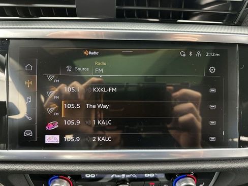 Used 2025 Audi Q3 2.0T Premium w/ Convenience Package image 16