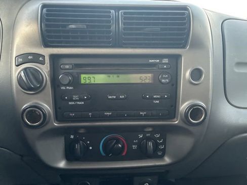 Used 2011 Ford Ranger XLT image 10