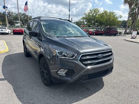 Used 2018 Ford Escape SEL w/ SEL Sport Appearance Package AWD/4WD image 3