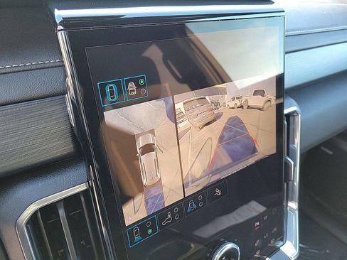 Used 2025 GMC Acadia Elevation image 27