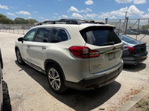 Used 2019 Subaru Ascent Touring w/ Popular Package #3 AWD/4WD image 9