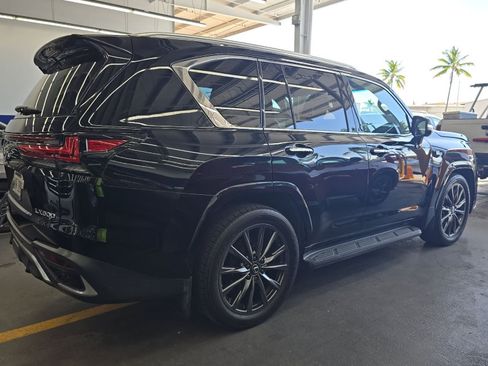 Used 2024 Lexus LX 600 F Sport AWD/4WD image 3
