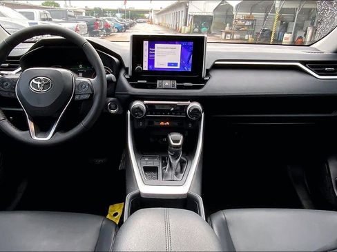 Used 2025 Toyota RAV4 XLE Premium image 16