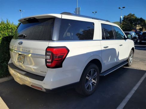 Used 2023 Ford Expedition Max Limited image 5