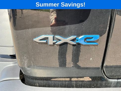 Used 2024 Jeep Wrangler Unlimited AWD/4WD image 23