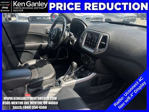 Certified 2021 Jeep Compass Latitude w/ Sun and Sound Group AWD/4WD image 27