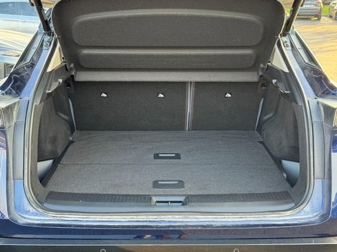 Used 2023 Nissan Ariya image 4