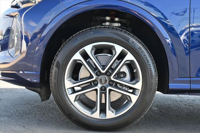 Used 2025 Audi Q5 Premium w/ Convenience Package AWD/4WD image 27