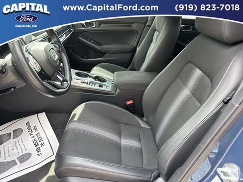 Used 2025 Honda Civic Sport image 19
