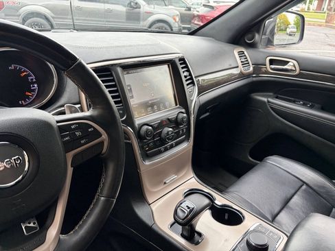 Used 2015 Jeep Grand Cherokee Overland AWD/4WD image 35