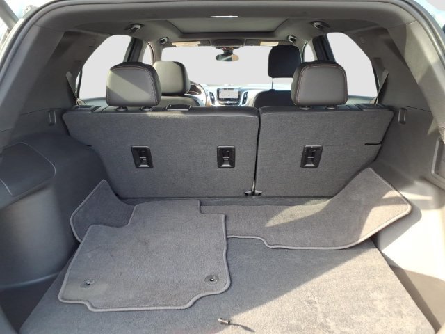 Used 2022 Chevrolet Equinox Premier FWD image 18
