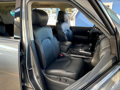 Used 2020 Nissan Armada Platinum w/ Captain's Chairs Package image 8