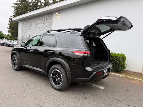 New 2026 Nissan Pathfinder Rock Creek AWD/4WD image 10