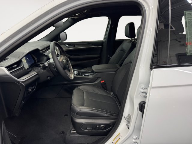 New 2027 Jeep Grand Cherokee L Limited AWD/4WD image 8