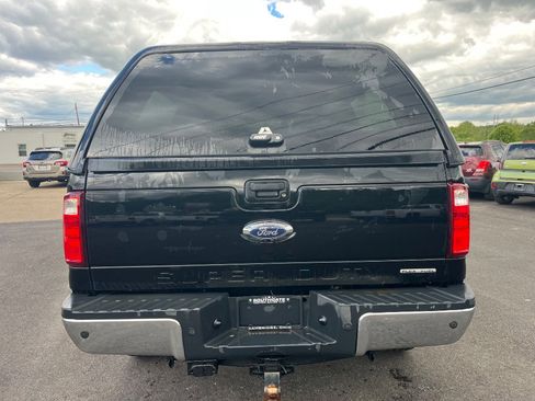 Used 2016 Ford F250 XLT w/ XLT Premium Package AWD/4WD image 6