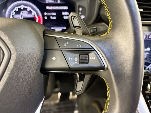 Used 2021 Lamborghini Urus AWD/4WD image 26