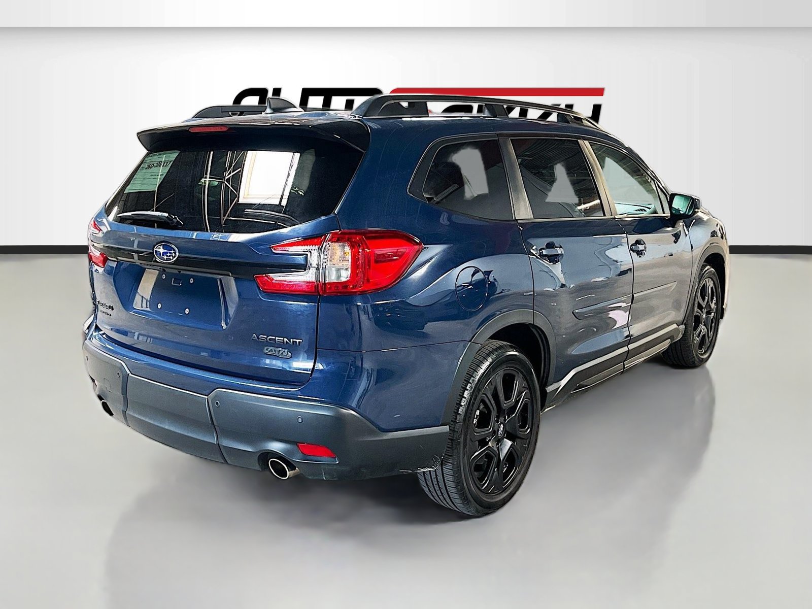 Used 2024 Subaru Ascent Onyx Edition AWD/4WD image 7
