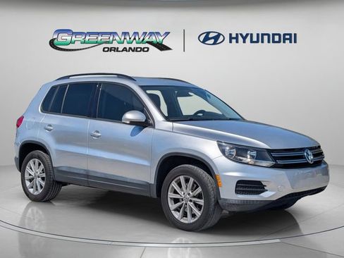 Used 2017 Volkswagen Tiguan Limited w/ Premium Package FWD image 1