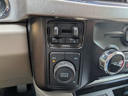 New 2026 Ford F350 Platinum w/ Platinum Plus Package AWD/4WD image 12