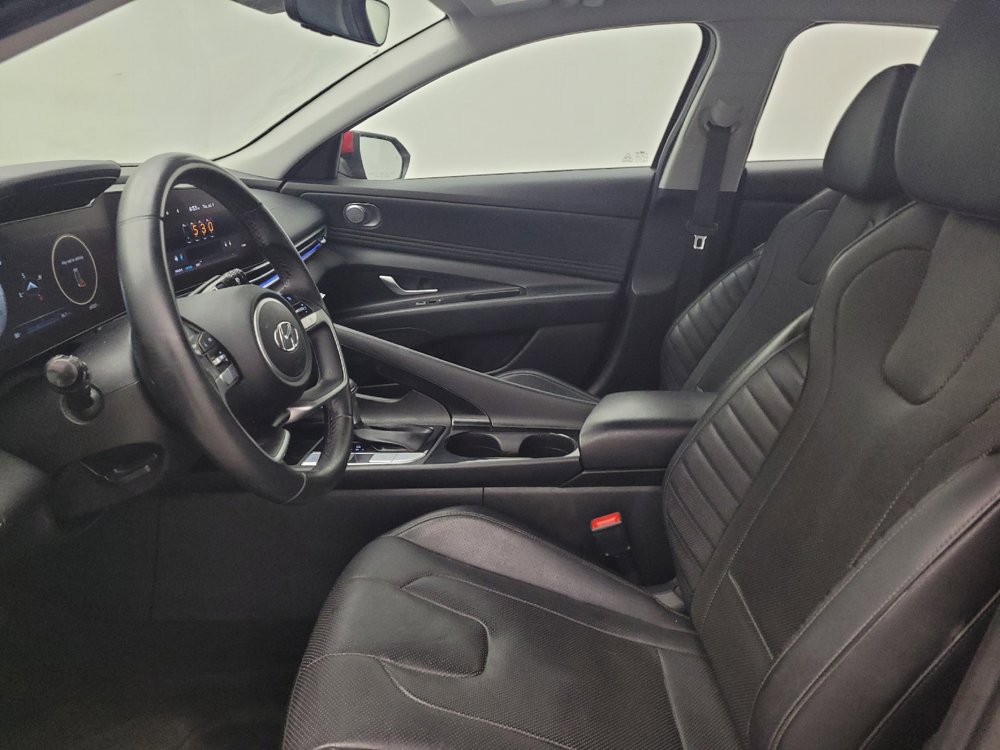Used 2021 Hyundai Elantra Limited FWD image 17