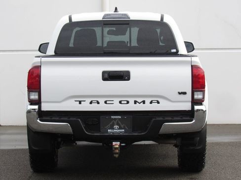 Used 2023 Toyota Tacoma SR5 RWD image 7