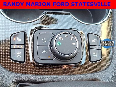 Used 2022 GMC Acadia AT4 w/ Technology Package image 25