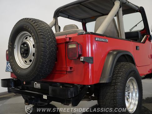 Used 1989 Jeep Wrangler 4WD image 29