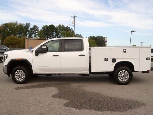 New 2025 GMC Sierra 2500 Pro w/ Convenience Package image 4