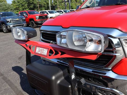 Used 2020 RAM 1500 Big Horn AWD/4WD image 32