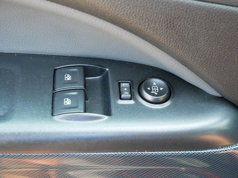 Used 2016 Chevrolet Colorado Z71 AWD/4WD image 17