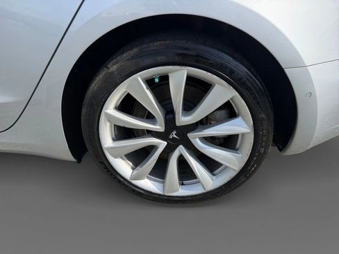 Used 2018 Tesla Model 3 Long Range RWD image 15