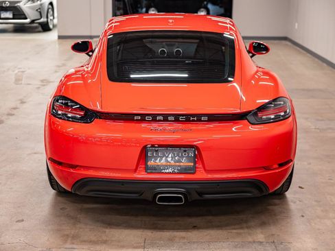Used 2022 Porsche 718 Cayman RWD image 34