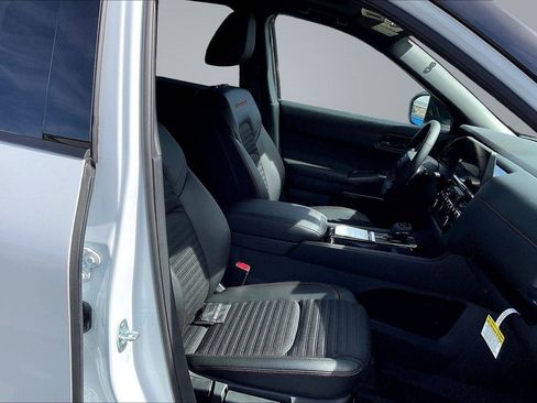 New 2026 Nissan Pathfinder Rock Creek image 9