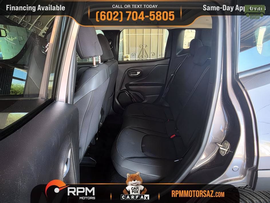 Used 2018 Jeep Renegade Altitude w/ Advanced Technology Group AWD/4WD image 10