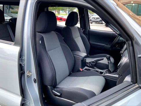 Used 2020 Toyota Tacoma TRD Sport w/ Advanced Technology Package AWD/4WD image 9