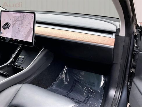 Used 2020 Tesla Model 3 Long Range image 26