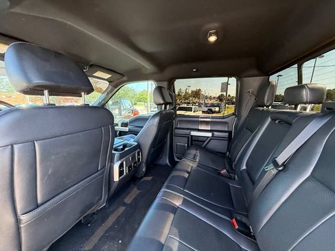 Used 2022 Ford F250 Lariat w/ Black Appearance Package AWD/4WD image 24