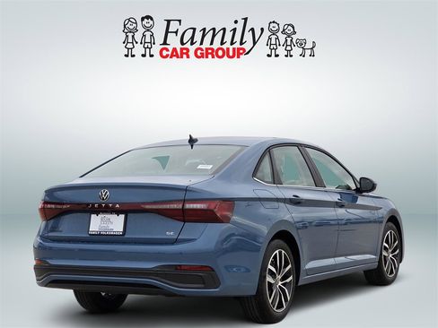 New 2026 Volkswagen Jetta SE image 4