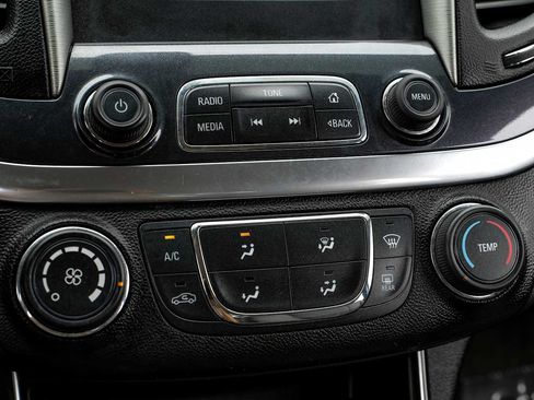 Used 2016 Chevrolet Impala LS FWD image 23