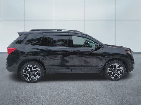 Used 2022 Honda Passport Elite image 2