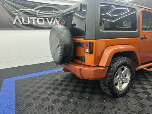 Used 2011 Jeep Wrangler Rubicon w/ Dual Top Group AWD/4WD image 3