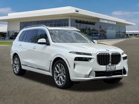 Certified 2024 BMW X7 xDrive40i AWD/4WD image 2