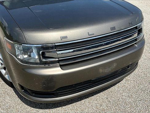 Used 2014 Ford Flex SE image 4
